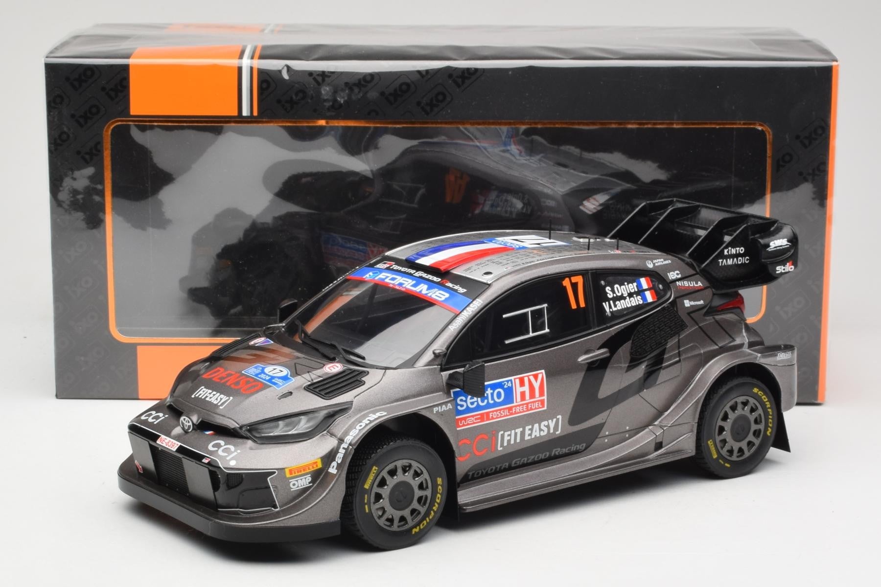toyota-gr-yaris-rally1-17-