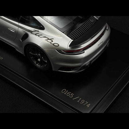 Spark-Model 2024 Porsche 911 Turbo (992) 50th Anniversary WITH DISPLAY GT Silver Metallic 1:18