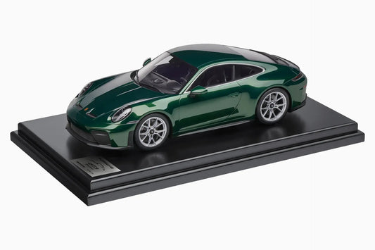 Spark-Model 2025 Porsche 911 (992.2) GT3 Touring Neo Oak Green 1:12