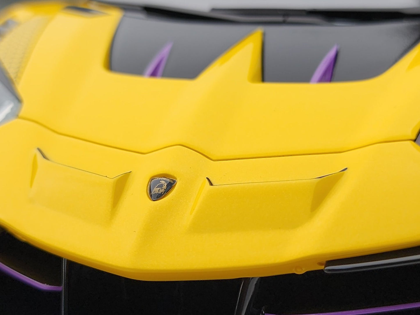 Ivy Merit Lamborghini Aventador GT Evo LB Silhouette Works Yellow 1:18 WITH DISPLAY