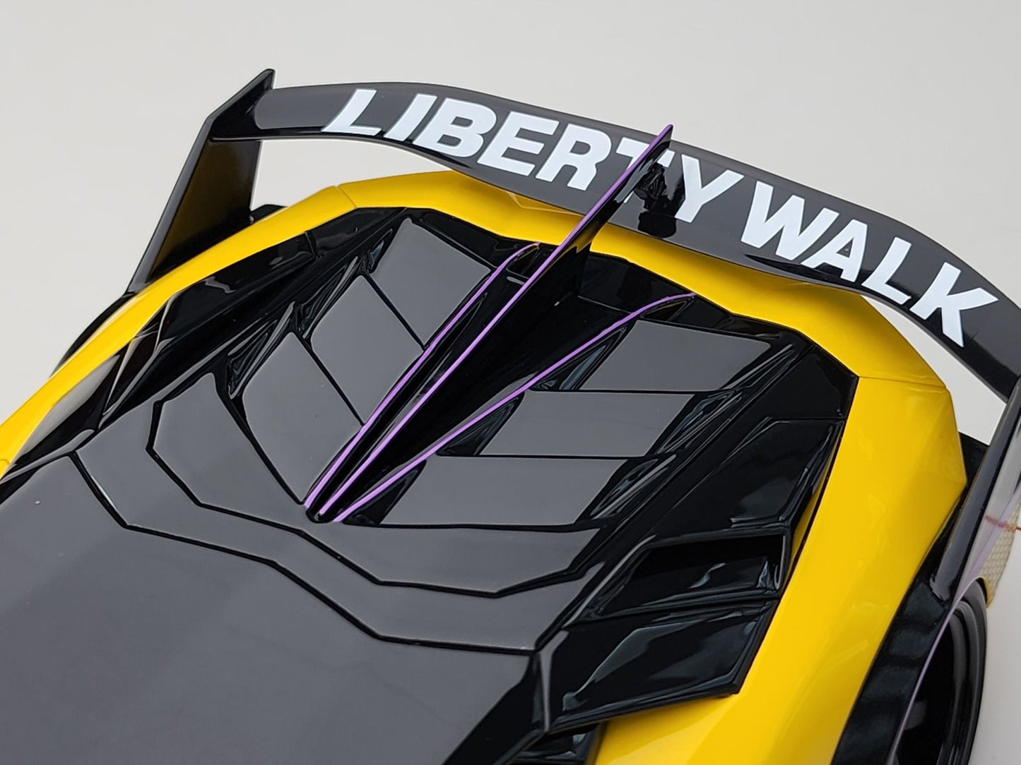 Ivy Merit Lamborghini Aventador GT Evo LB Silhouette Works Yellow 1:18 WITH DISPLAY