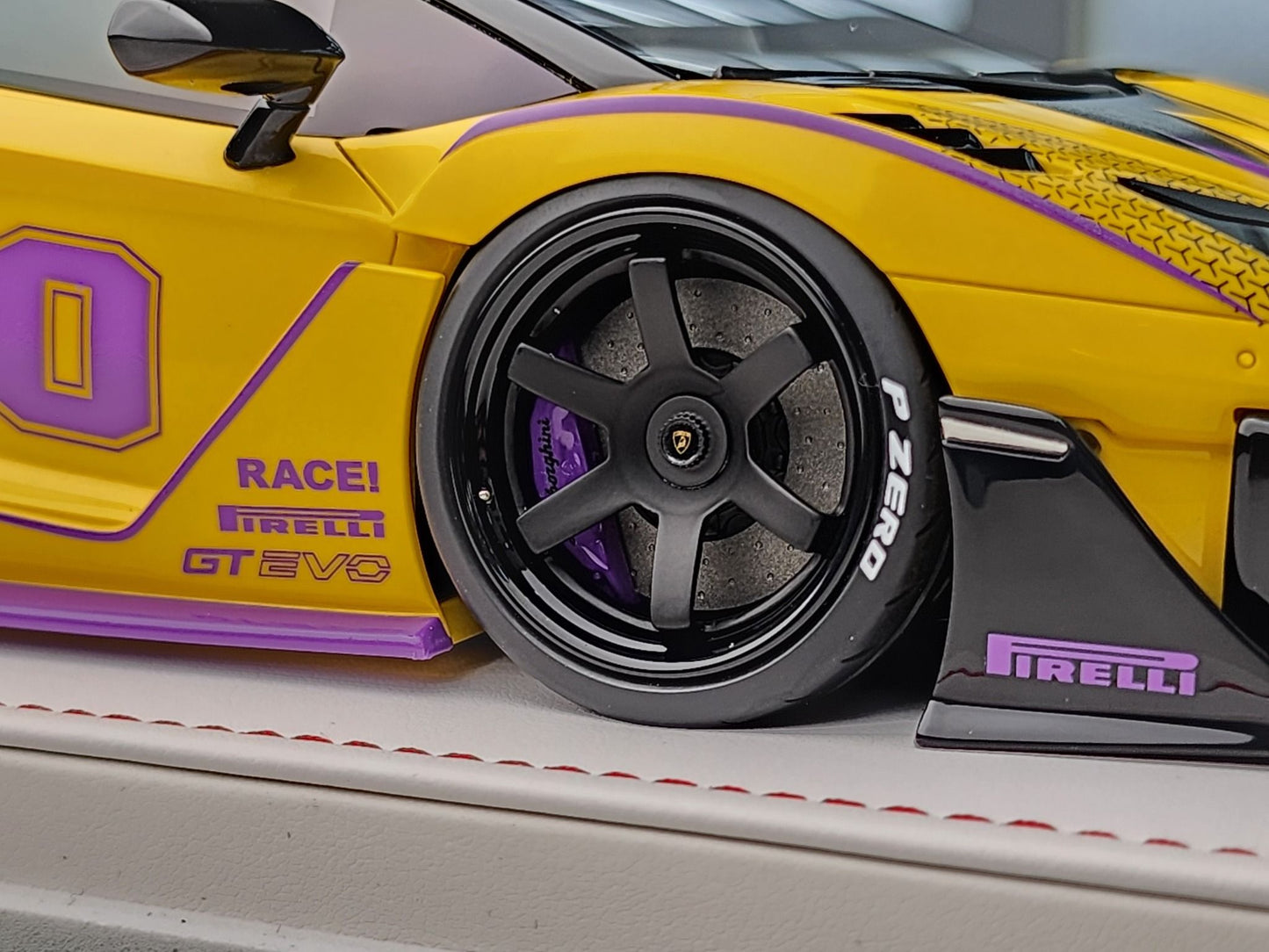 Ivy Merit Lamborghini Aventador GT Evo LB Silhouette Works Yellow 1:18 WITH DISPLAY