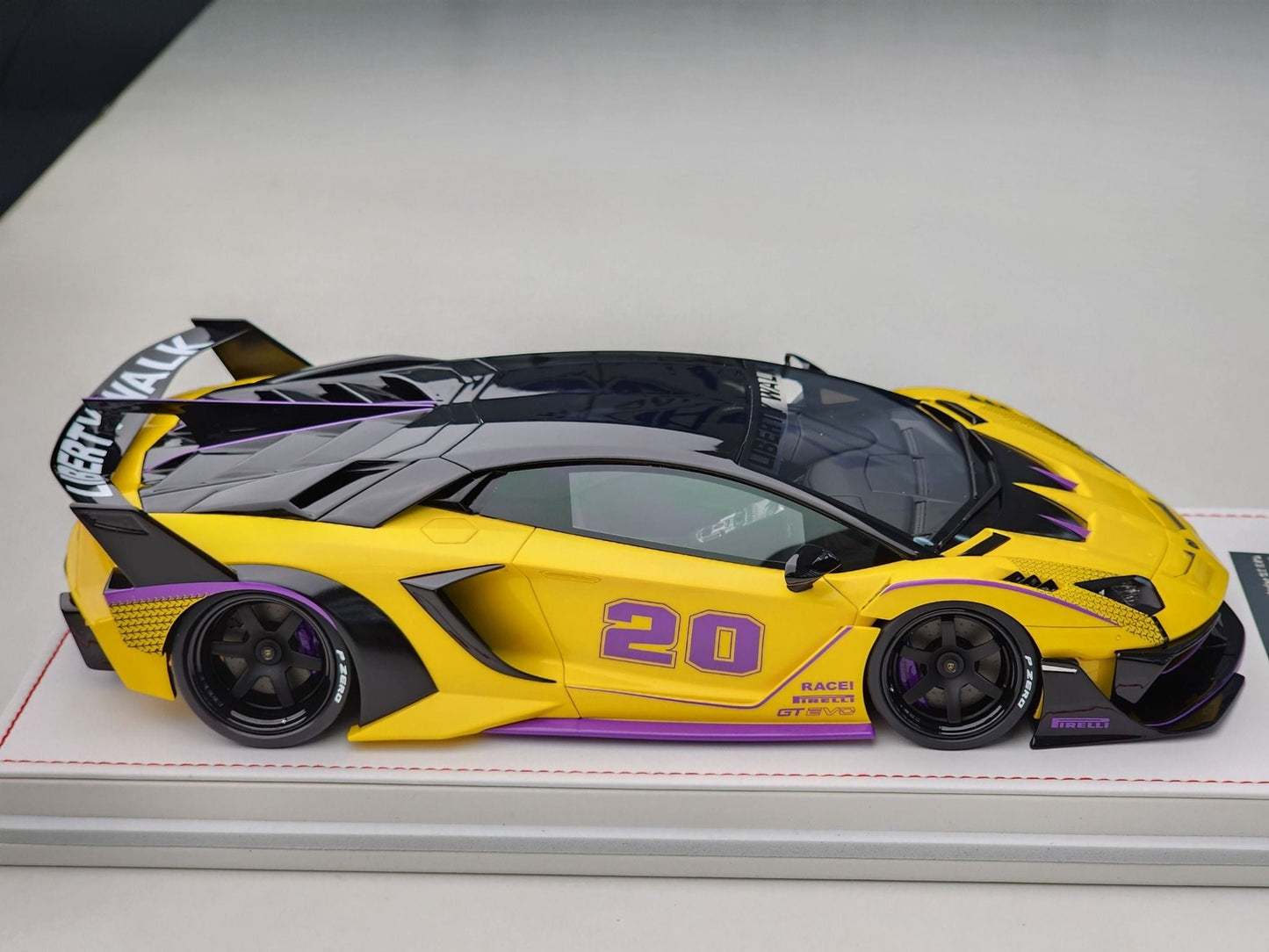 Ivy Merit Lamborghini Aventador GT Evo LB Silhouette Works Yellow 1:18 WITH DISPLAY