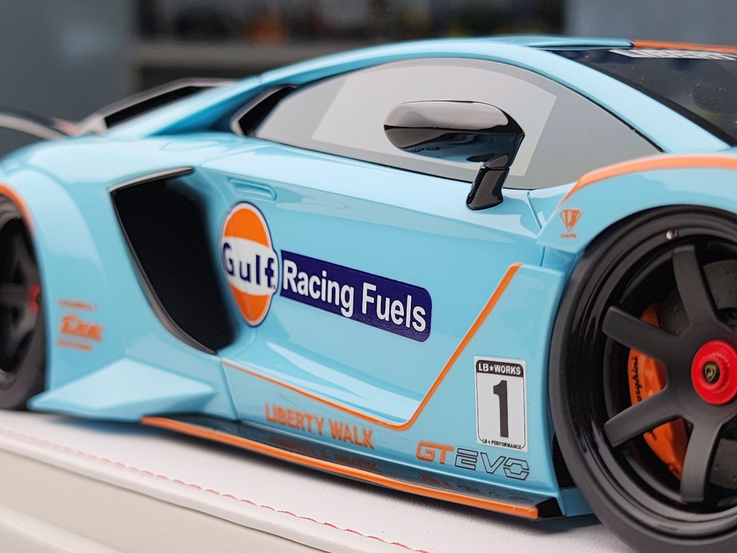 Ivy Merit Lamborghini Aventador GT Evo Gulf Blue 1:18 WITH DISPLAY