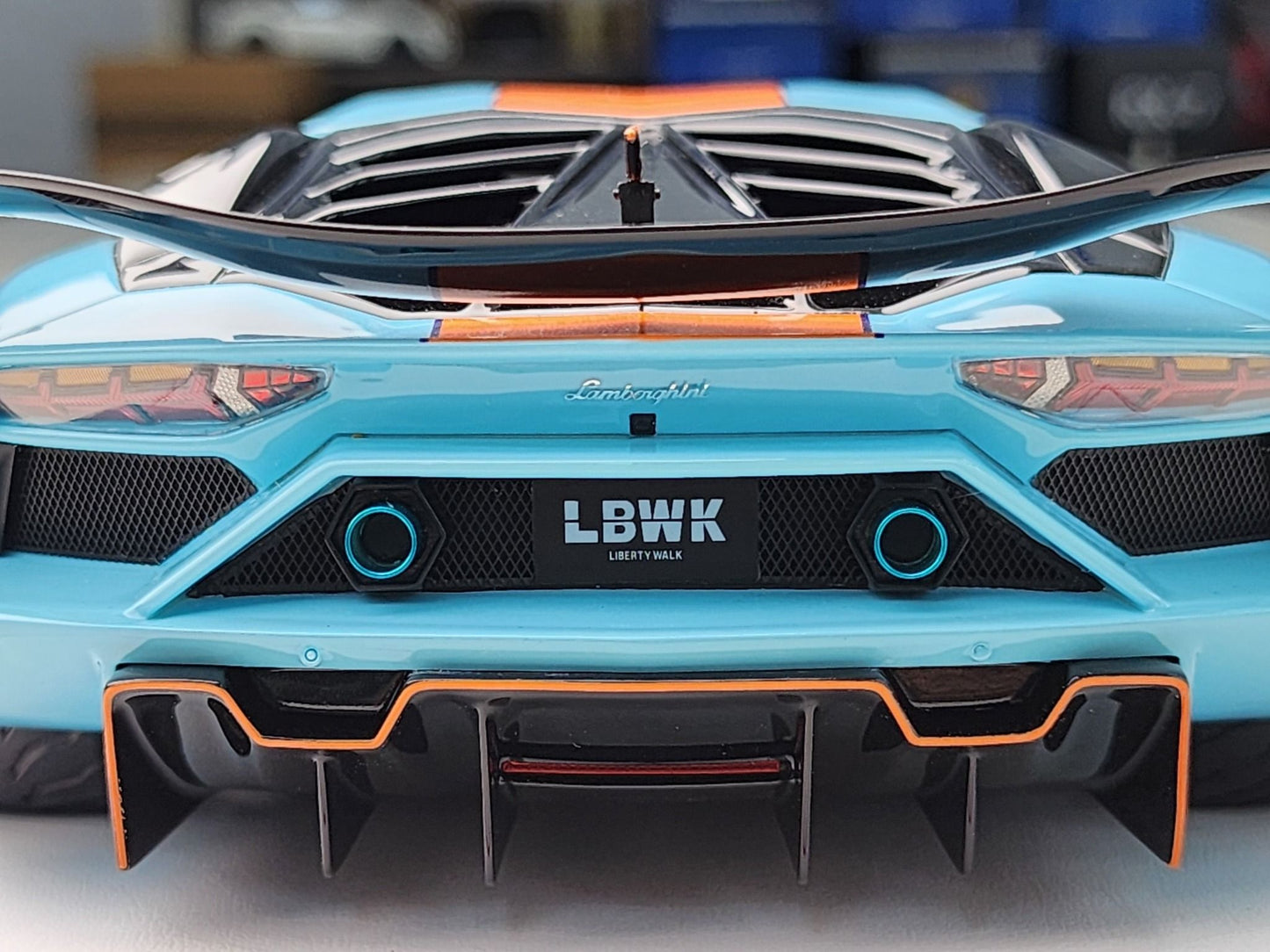 Ivy Merit Lamborghini Aventador GT Evo Gulf Blue 1:18 WITH DISPLAY