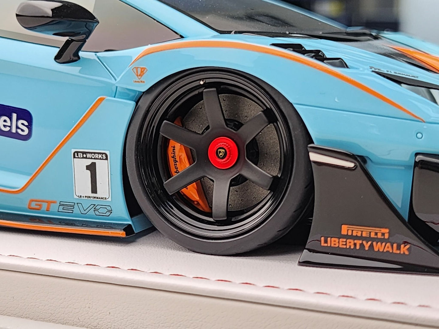 Ivy Merit Lamborghini Aventador GT Evo Gulf Blue 1:18 WITH DISPLAY